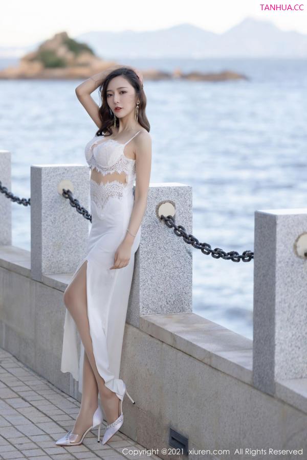 王馨瑶  [XiuRen]高清写真图 2021.09.27 No.4004 王馨瑶yanni第3张图片